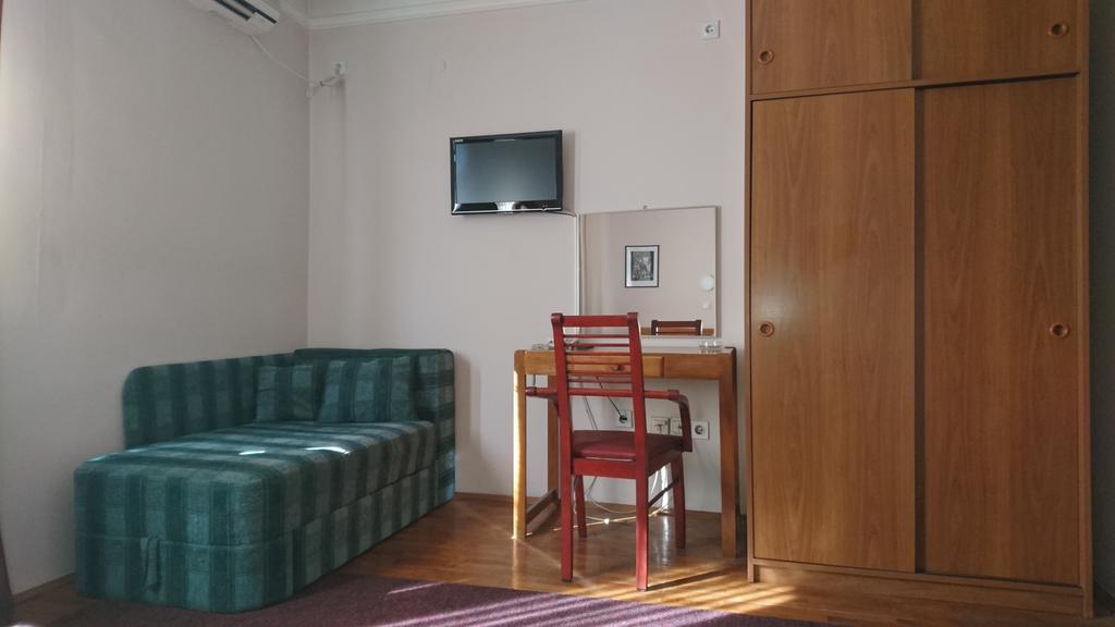 Hostel Bimbo Скоп'є Екстер'єр фото