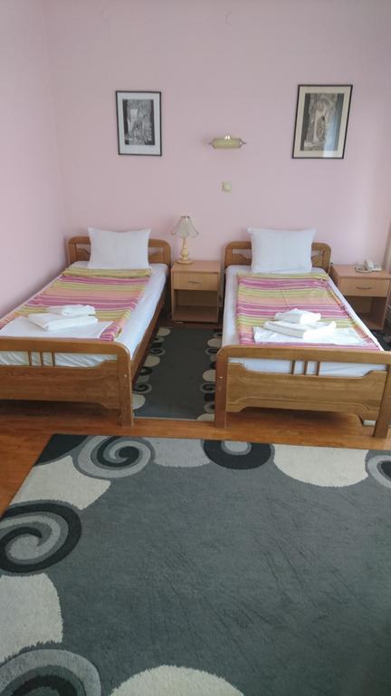 Hostel Bimbo Скоп'є Екстер'єр фото