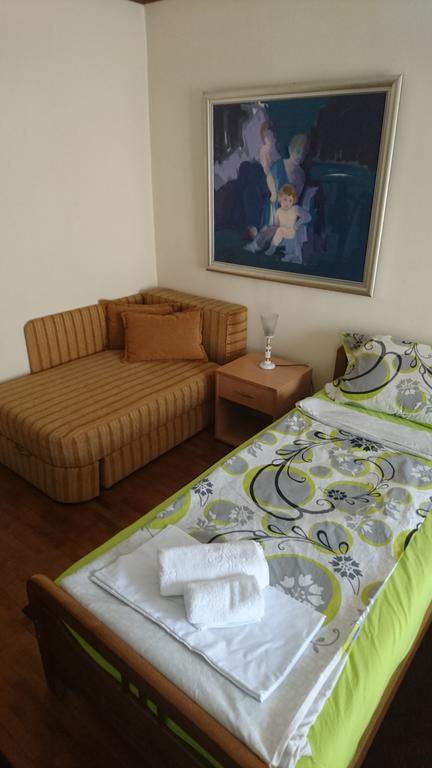 Hostel Bimbo Скоп'є Екстер'єр фото