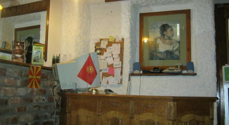 Hostel Bimbo Скоп'є Екстер'єр фото